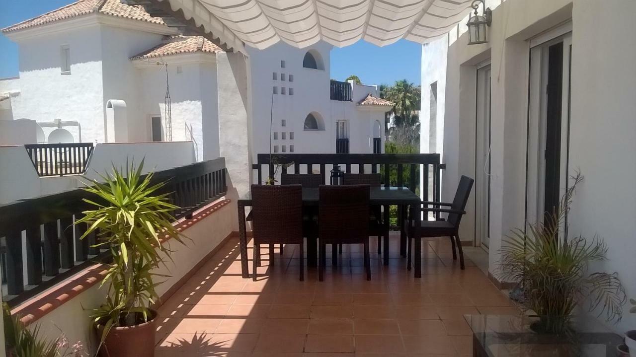 Beachfront Penthouse Apartment With Large Terrace And Breathtaking Sea Views Close To Marbella Spain Ситио-де-Калаонда Экстерьер фото
